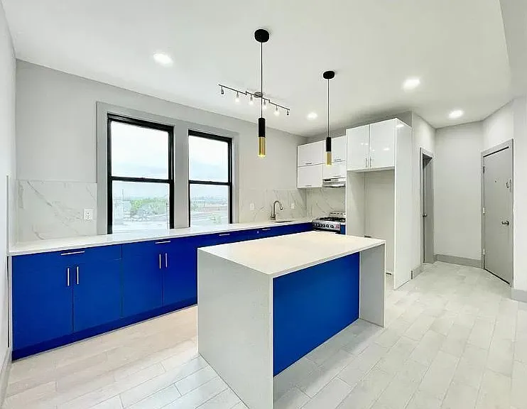 281 Cator Ave #2100 — Photo 1