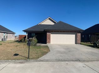 137 Darwen Dr, Raceland, LA 70394