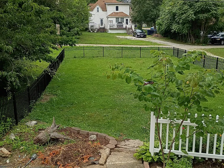 1219 E Market St — Photo 14