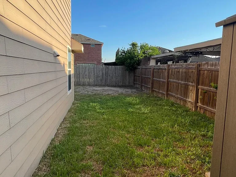 4405 Thunderbird Ave — Photo 73