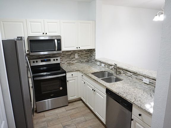 4th image of 1946 Gardenia Court