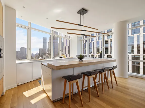 200 Chambers Street image 4 of 22