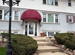 9507 Kelvin Ln APT 2331, Schiller Park, IL 60176