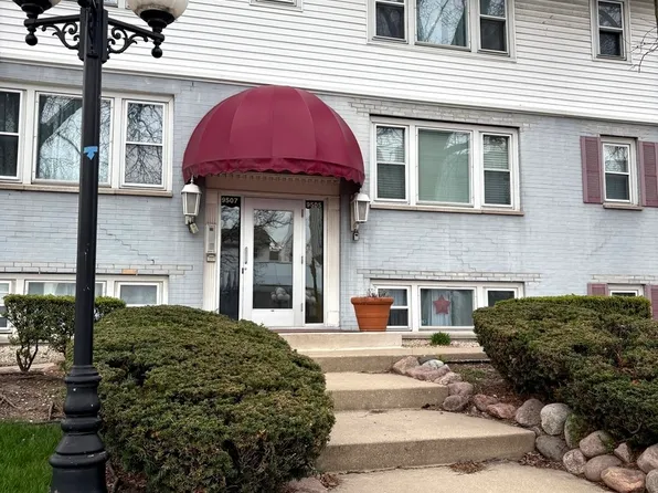 9507 Kelvin Ln APT 2331, Schiller Park, IL 60176
