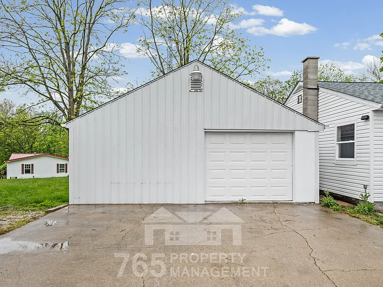 7926 US Highway 52 S — Photo 2