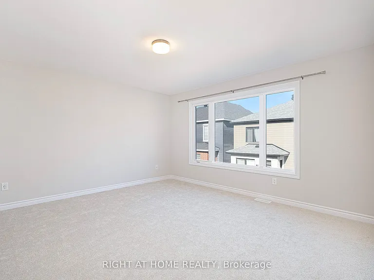 332 Peninsula Rd — Photo 6