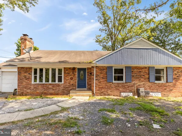 7302 Riverdale Rd, Lanham, MD 20706