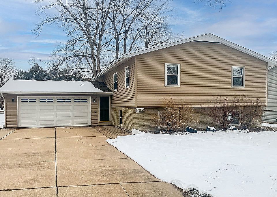 1st image of 1412 Delta Dr