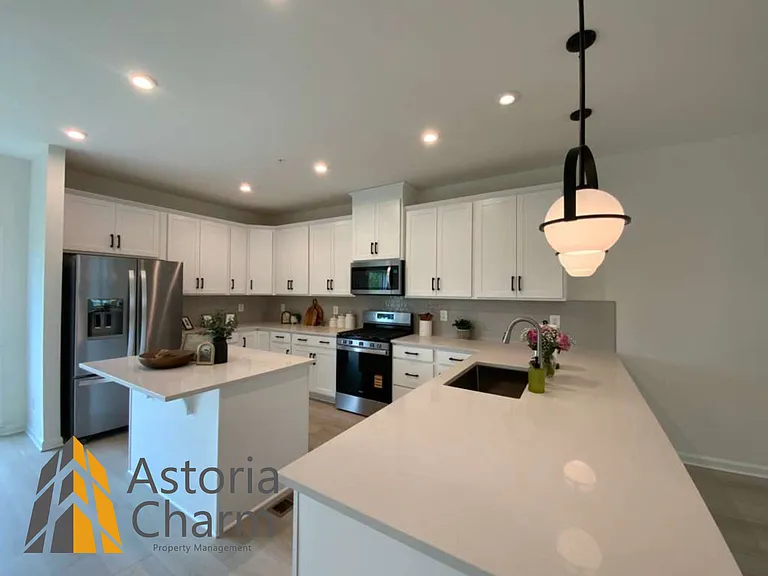 1807 John Stricker Ave — Photo 2