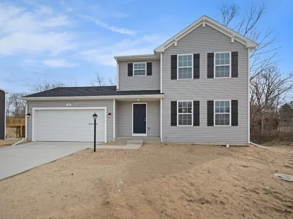 104 Shamrock Dr, North Liberty, IN 46554