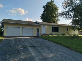 824 Valley View Dr, Traverse City, MI 49685