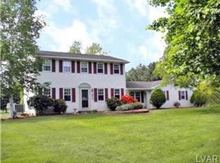 431 Eden Ct, Bath, PA 18014