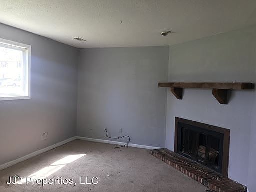 2nd image of 2112 Bradley Ct APT 2