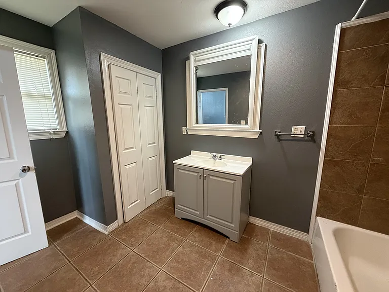 7532 Patricia St — Photo 15