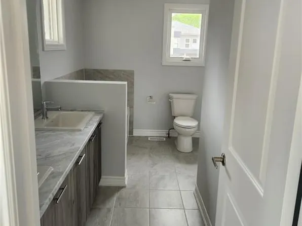 3266 Parker Ave, Fort Erie, ON L0S 1N0