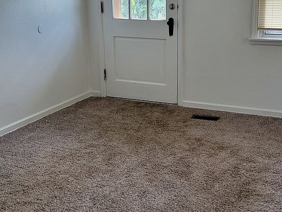 5th image of 4012 Cleveland Ave