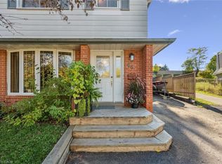 98 Shadeland Cres, Kitchener, ON N2M2H9