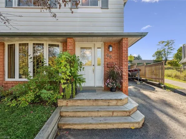 98 Shadeland Cres, Kitchener, ON N2M 2H9