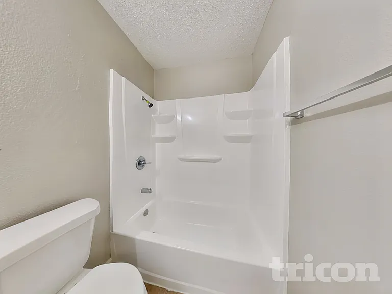 16126 Barbarossa Dr — Photo 13