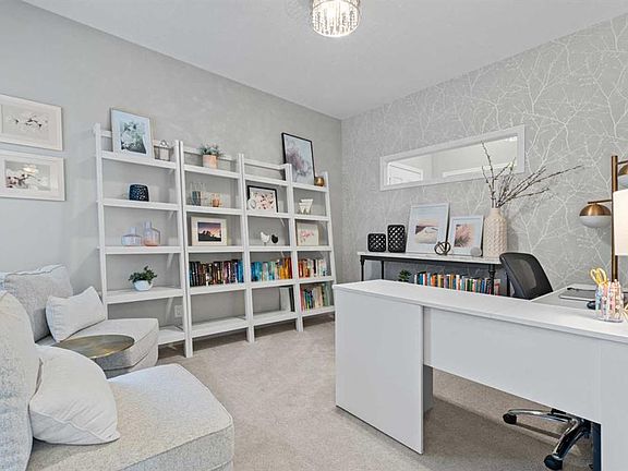 4th image of 11 N Mount Rae Hts