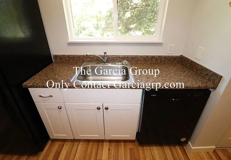 2626 SW Beaverton Hillsdale Hwy #A — Photo 4