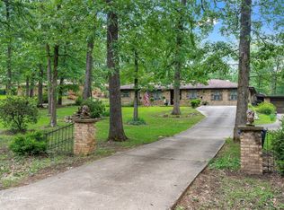 6127 Land O Trees Dr, Shreveport, LA 71119