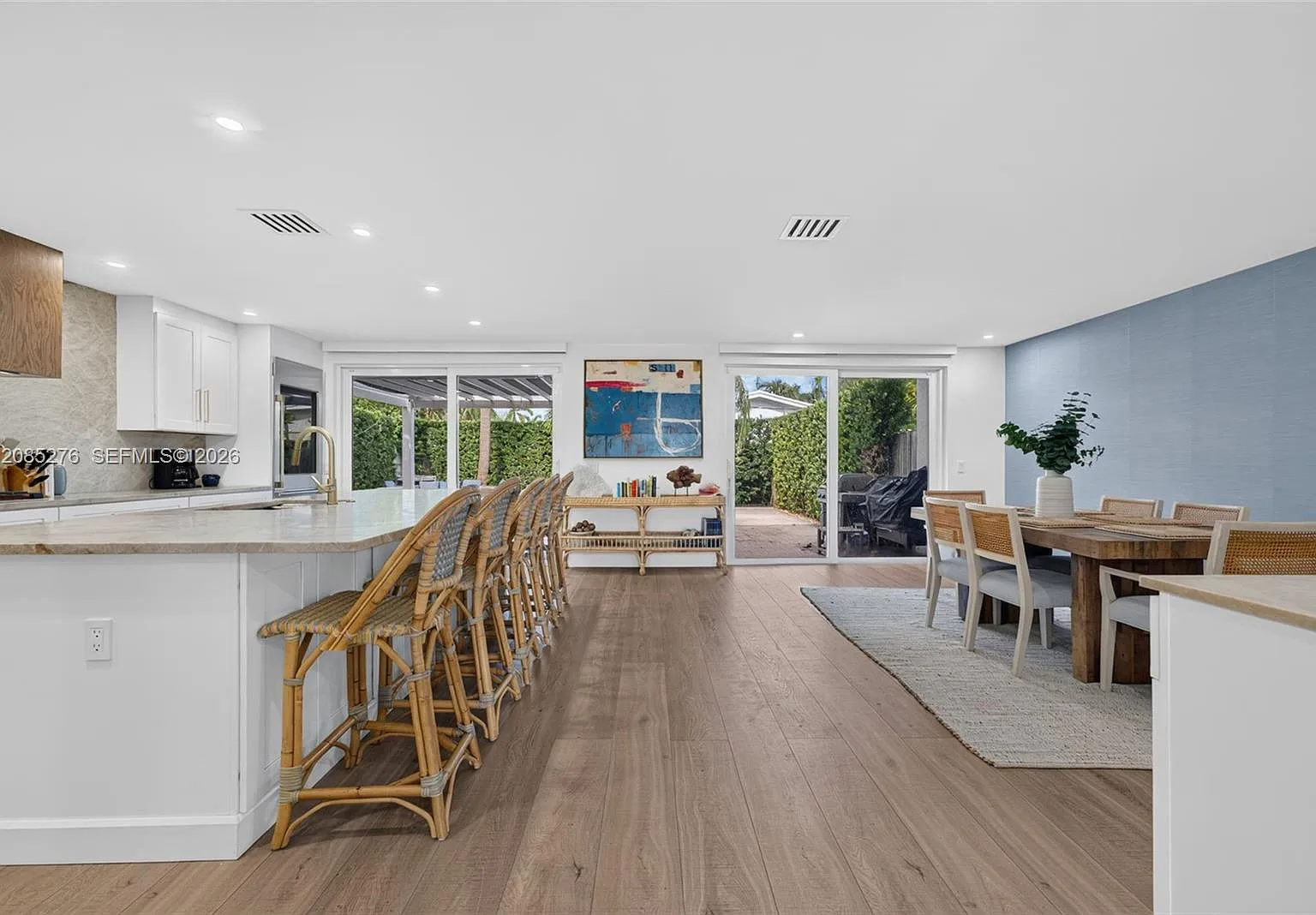 Lauderdale Beach Ext — Photo 3