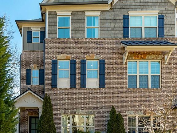 2nd image of 1337 Hawthorne Ave SE #22