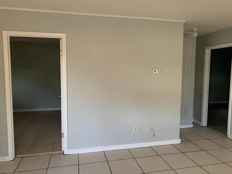 825 Lyndhurst St — Photo 7