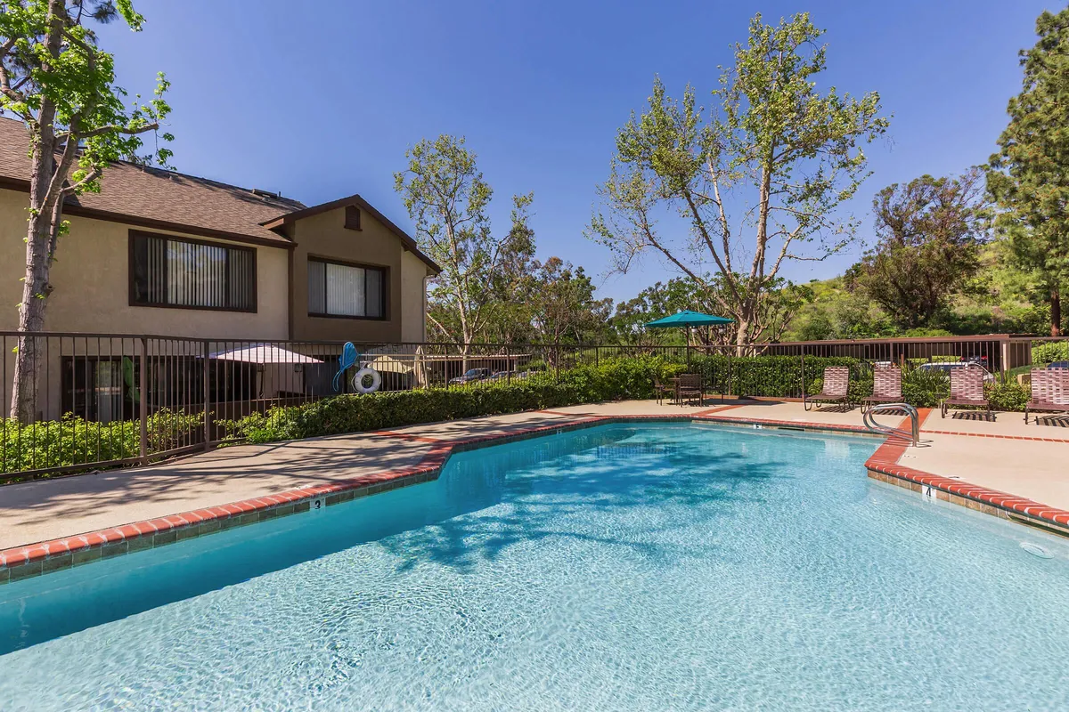 Primary Photo - Emerald Court Apartment Homes