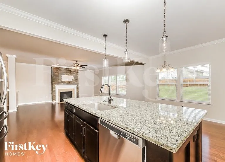 1205 Quail Heights Dr — Photo 6