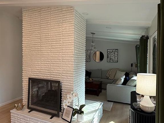4th image of 3120 Berkshire Way