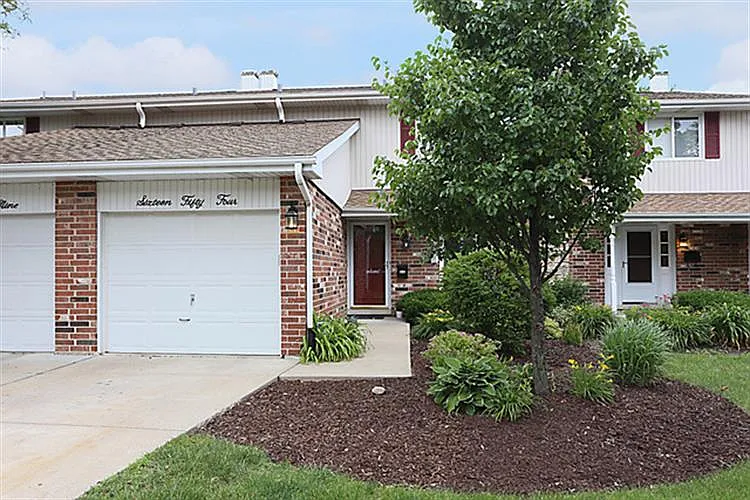 1654 Darwin Ct photo 1