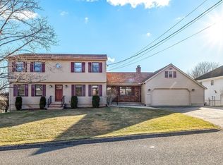 125 Ruskin St, Chicopee, MA 01020