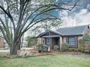 12 Shore Dr, Clinton, MS 39056