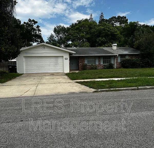 2719 Merrie Oaks Rd — Photo 1