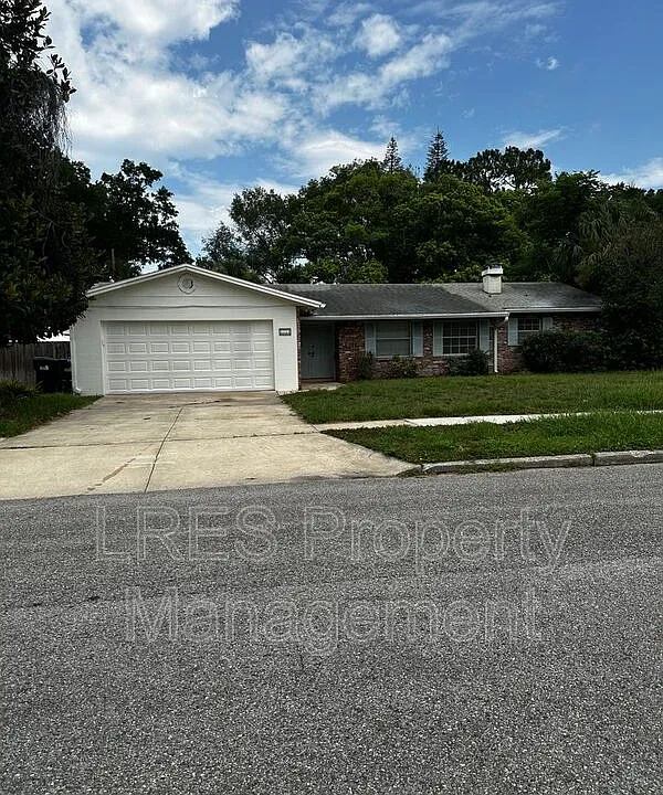 2719 Merrie Oaks Rd