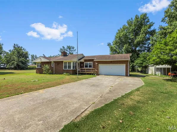 7 Mona Dr, Sikeston, MO 63801