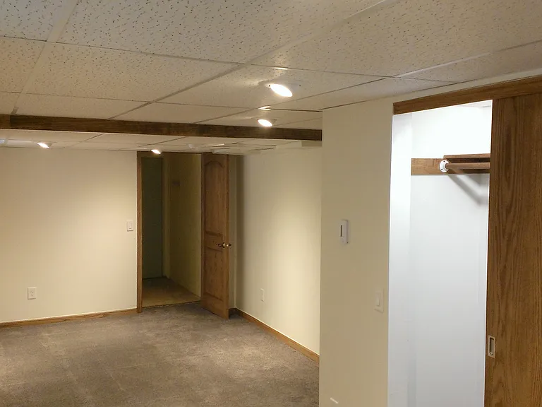 2018 Madison St #3 — Photo 3