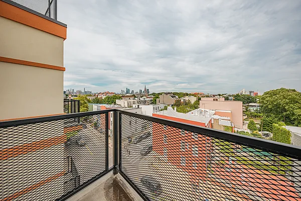 Rented by Nooklyn NYC LLC | media 30