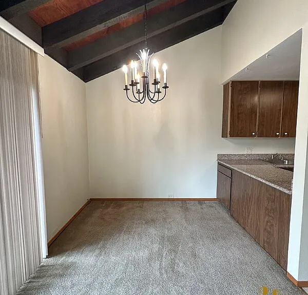 2200 Woodside Ln #5 — Photo 2