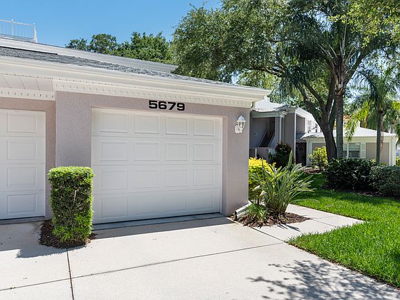 2nd image of 5679 Sheffield Cir #54-1