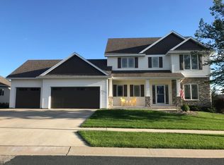 6411 Shetland Dr NW, Rochester, MN 55901