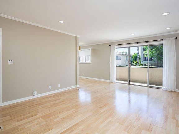 4th image of 837 Magnolia Ave APT 6