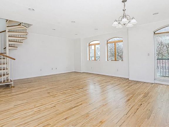5th image of 8409 19th Ave #3C