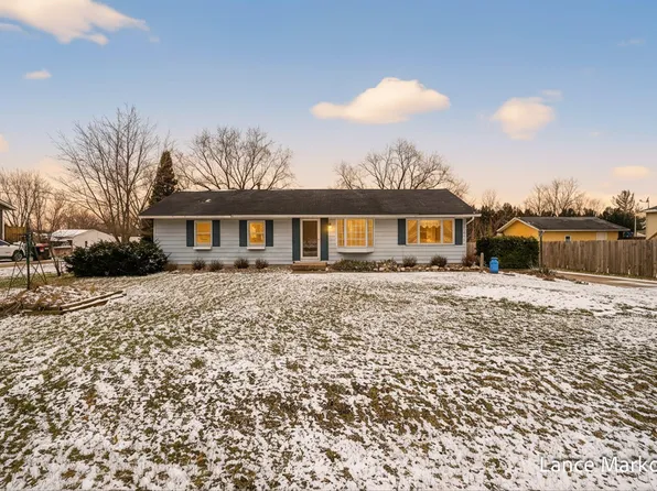 4162 Radstock Dr, Dorr, MI 49323