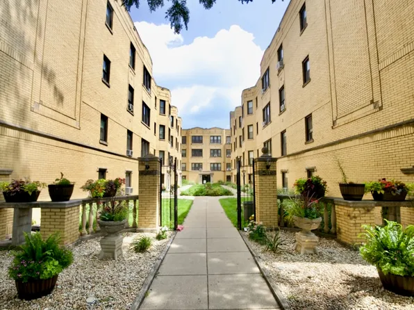 3817 N Greenview Ave, Chicago, IL