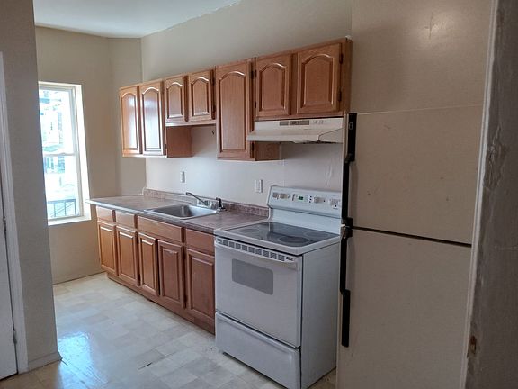 3rd image of 430 W Turner St APT 2A