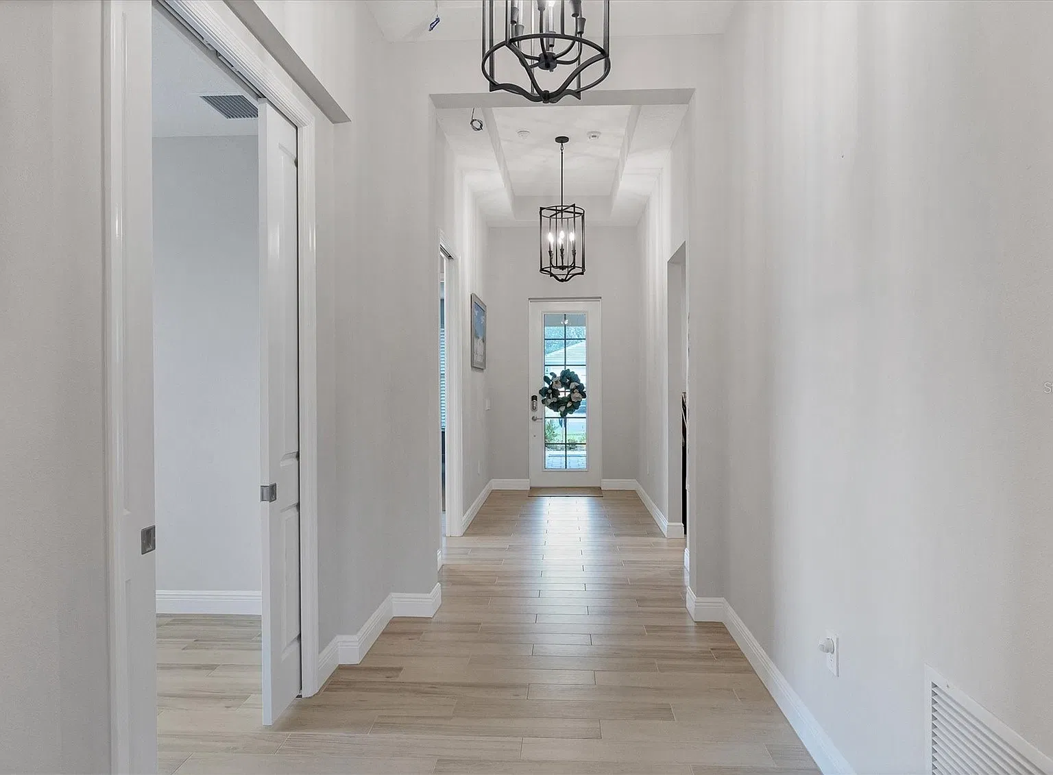 2 bed, 2076 sqft, $4,500 — Photo 4