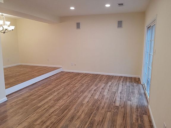 Renovated Luxury First Floor